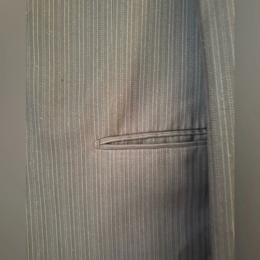 Vinci Men's 3-Button Pinstripe Suit Jacket Blazer Black Sz 40R‎ Italian Design